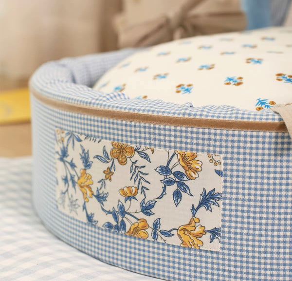 Daisy Blue Cradle Bed